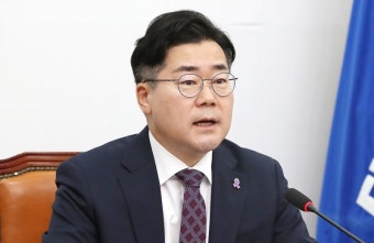박찬대, 라인 사태에 “경제 주권 포기 정부...총력 대응 않으면 ‘매국’ 비판”