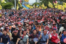 서울로 상경 투쟁하는 한우 축산 농민들