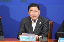 발언하는 김병기 원내대표