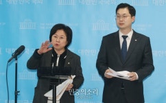“검찰 거래설은 명백한 허위”... 민주당, 장인수 기자 명예훼손 고발