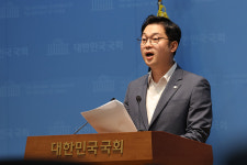 공수처에 고발된 한동훈 “김승원 수사기록, 불법으로 빼돌려”