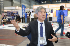 [인터뷰] 권혁태 대표이사/ ㈜신명마루…친환경 마루재 전도사