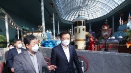 정부, 다음주 코로나19 관광업계 대책 발표…관광객 2천만명 포기 못해