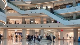 영등포 타임스퀘어도 닫았다...확진자 방문에 긴급 휴점