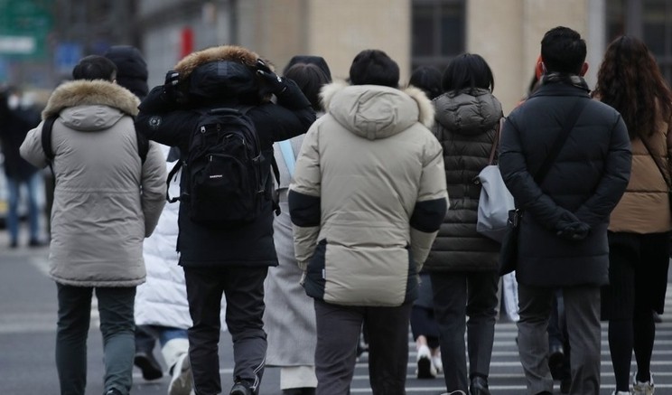 한파특보 속 강한 추위 계속…우수 맞은 지역서 영하권 체감온도 하락