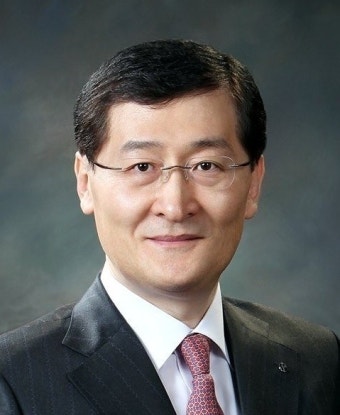 채용점수 조작등 '채용비리 의혹'...위성호 전 신한카드 사장 등 불구속기소