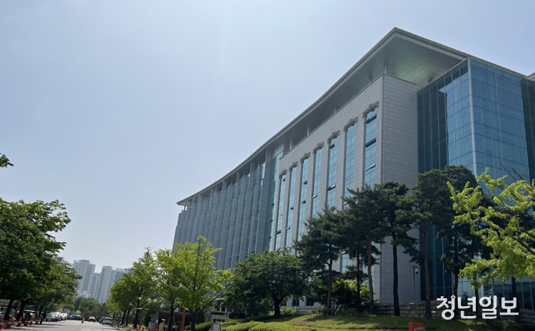 최상목 대행, 방송통신위원회 설치 및 운영법 개정안에 거부권 행사Revised TV Broadcasting Law Rejection by Acting President Sparks Debate