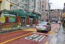 어린이보호구역 신호기 없는 횡단보도 앞 일시정지 없었다…운전자 10명 중 7명 외면