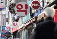 [창고형 약국 돌풍(下)] “약국가부터 보건의료체계까지”…창고형 약국과 우리 사회의 변화는?