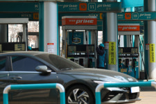 정부, 차량 부제 도입 검토…걸프전 이후 35년 만의 강제 조치