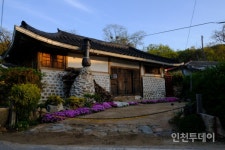 [인천핫플] 갯벌에 아지랑이가 새겨진 동검도