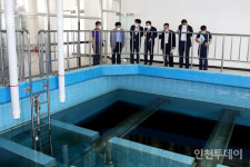 인천시의회, 수돗물 유충 부평정수장 긴급 점검