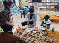 연수구 청학동 청소년들, 마을주민에게 도시락 기부