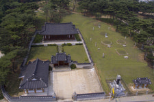 인천시의회 동춘묘역 문화재 해제 청원 채택 무책임 논란