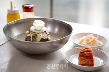 [인천 30년 지킴이] 사계절 생각나는 인천 황해순모밀냉면