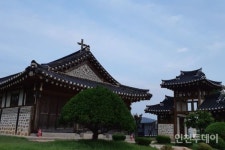 [인천건축문화재] 인천 성공회, 조선 문화와 어우러지다