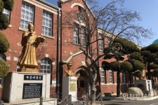 1896년 개교 인천 최초 창영초등학교 이전 해법은 없나