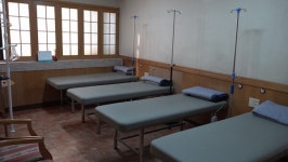 [인천 30년 지킴이] 한 해 살이로 왔다가 뿌리내린 38년, 강화군 중앙의원