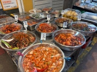 [인천 30년 지킴이] 언니에서 아들까지, 간석자유시장 이모네반찬