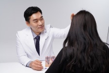 [칼럼] 설 연휴 모발이식 계획, 두상·모발 상태 고려한 수술로 생착률 높여야