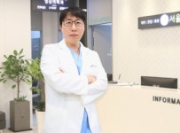 [칼럼] 야외활동 후 척추·관절 통증, 정형외과 도수운동치료 통해 회복 가능