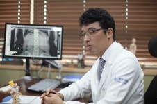 [칼럼] 성장기 청소년 척추측만증, 초기 진단 및 치료가 무엇보다 중요