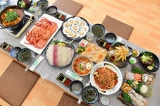 강릉단오제 축제 즐긴 후 맛보는 강릉 주문진 맛집 솔바로횟집, 해산물 별미 매력 
