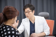 [칼럼] 기미∙주근깨∙색소침착, 피부과 레이저 치료로 개선 가능해