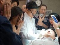 청담엔비의원 이황희 원장, 2019 싱클레어 WEM 엘란쎄 라이브 시연