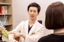 [칼럼] 추나요법 보험 적용…척추·골반·일자목 교정 위해 한의원 방문 전 알아둘 점