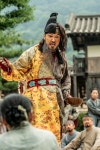 배우 최원영‧최귀화, 영화 광대들: 풍문조작단 통해 고품격 신스틸러 맹활약!