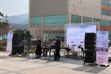 전주시, 창 밖 예술공연으로 지친 마음 치유