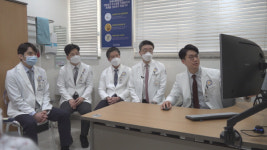 연세사랑병원 의료진, 허리 굽은 81세 어르신께 봄날 선물해