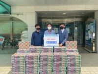 ㈜형제포장건설, 거제시 능포동 저소득계층 라면 100박스 기부