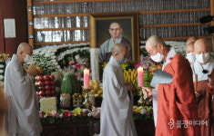 모악산 늙지 않은 노인은 어디 계십니까?