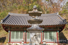 [산신] 부처 산신과 싸우다