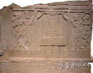 [붓다의 발자국, 불족적] 붓다의 발, 무불상 시대 석가여래의 상징