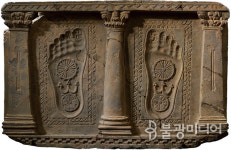 [붓다의 발자국, 불족적] 붓다의 발, 무불상 시대 석가여래의 상징