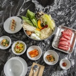입안에서 살살 녹는다! 육회도 먹고, 꽃삼겹도 먹을 수 있는 서울 꽃등심 맛집 6