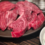 입안에서 살살 녹는다! 육회도 먹고, 꽃삼겹도 먹을 수 있는 서울 꽃등심 맛집 6
