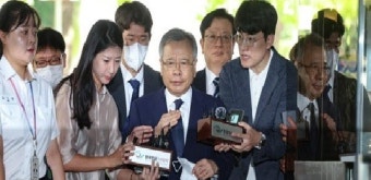 '대장동 50억 클럽 의혹' 박영수 석방
