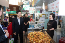 야시장 관광문화로 변신! 강원도, 체류형 관광객 유치 박차
