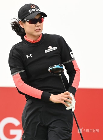 (크리스F&C 제43회 KLPGA 챔피언십) 이정민, 잘 친거 같은데