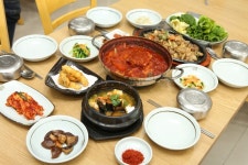성산일출봉맛집 ‘기똥차네’ 섭지코지에 위치한 좋은 가성비의 갈치조림, 흑돼지쌈밥을 함께