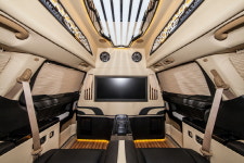 “엠(M)하이리무진” 올뉴카니발 2019년형, 더뉴카니발 하이리무진 신차출고 전문점