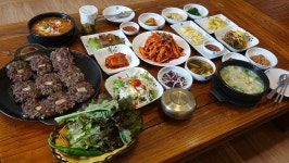 담양 맛집 ‘덕인관’에서 옛 조상들의 맛과 멋이 현 명인들의 손길에서 나타나