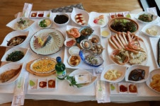 포항죽도시장 맛집 ‘운하회대게식당’ 24시간 내내 바다향 가득한 회 맛보러 가볼만한 곳