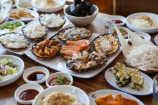 부산 일광 맛집 황금어장, 칠암 아나고 찾는 여행객들에게 인기