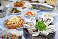 야경 아름다운 해안도시 통영, 해산물 전문점 ‘통영해물가’ 눈길