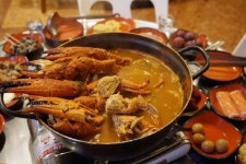 부산 현지인 맛집 남포동 금포나루 ‘돌게탕(민꽃게탕)’, 가 볼만한 맛집으로 주목